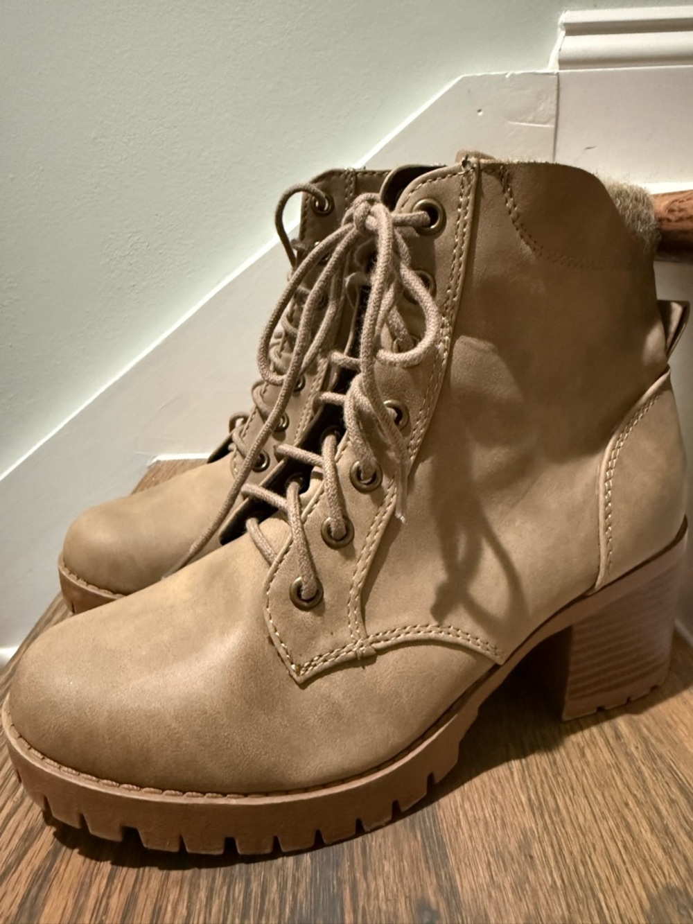 Soda Combat boots - barely worn